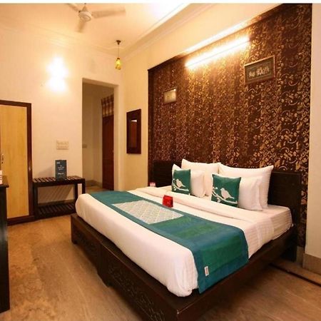 Suites Admiral Delhi Airport ニューデリー エクステリア 写真