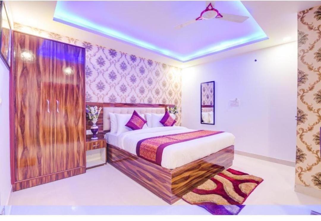 Suites Admiral Delhi Airport ニューデリー エクステリア 写真
